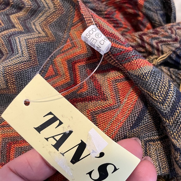 Multicolor Chevron Pattern Scarf - Picture 8 of 8